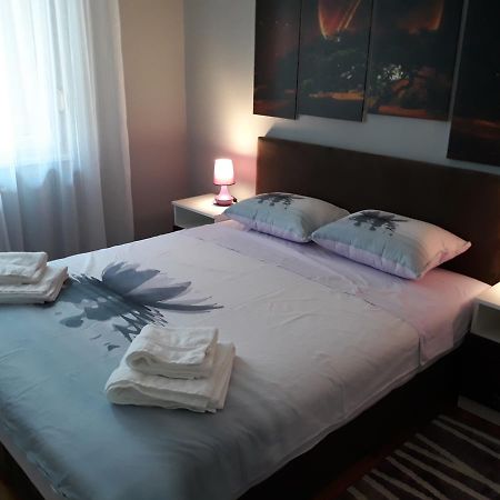 Apartment Azzuro 2 نوفي ساد المظهر الخارجي الصورة